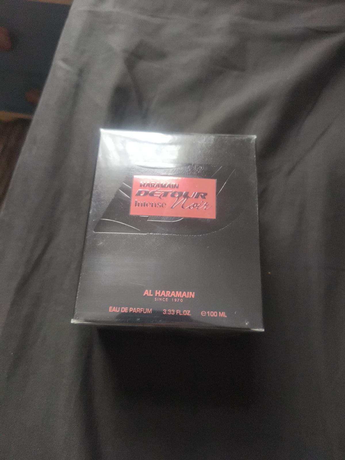 Al Haramain Detour Intense Noir: Floral Amber Musk Eau de Parfum - ZADIYAH
